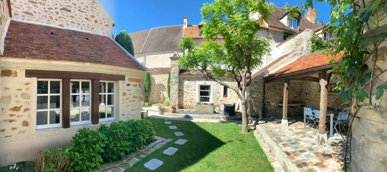 La Maison D'Emilie - Chambres D'Hotes Chaumes-en-Brie Exterior foto