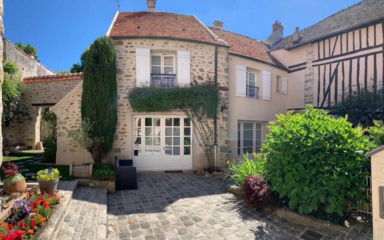 La Maison D'Emilie - Chambres D'Hotes Chaumes-en-Brie Exterior foto
