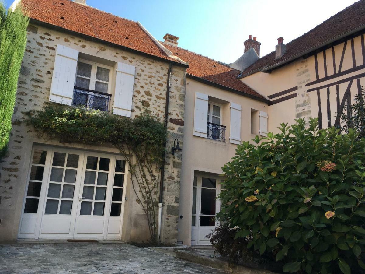 La Maison D'Emilie - Chambres D'Hotes Chaumes-en-Brie Exterior foto