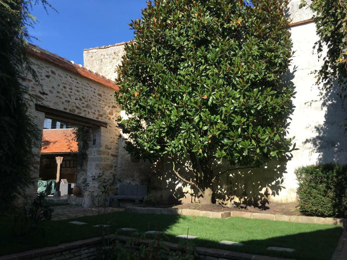 La Maison D'Emilie - Chambres D'Hotes Chaumes-en-Brie Exterior foto