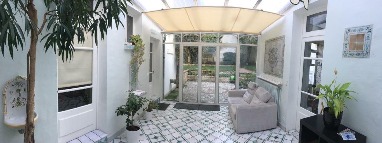 La Maison D'Emilie - Chambres D'Hotes Chaumes-en-Brie Exterior foto